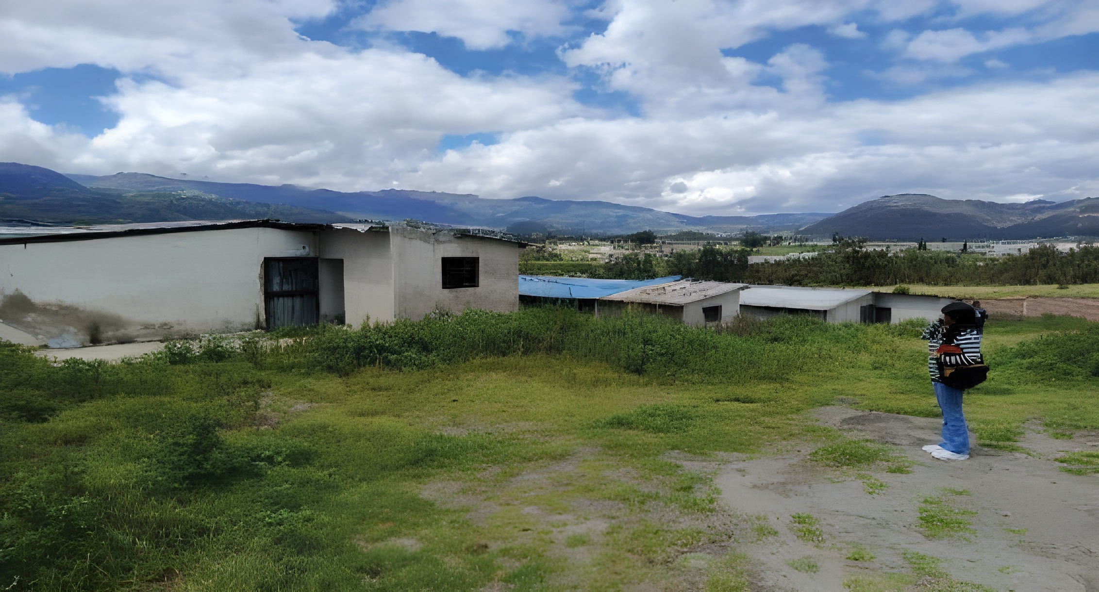Terreno industrial con criaderos - Riobamba