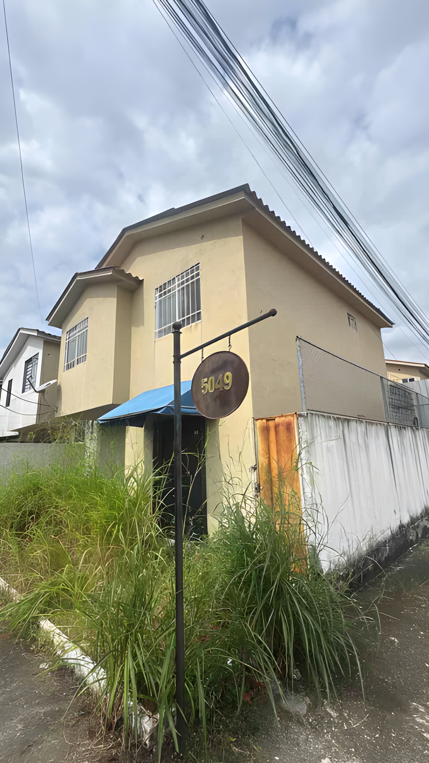 Casa en Urbanización Villa Bonita - Guayaquil