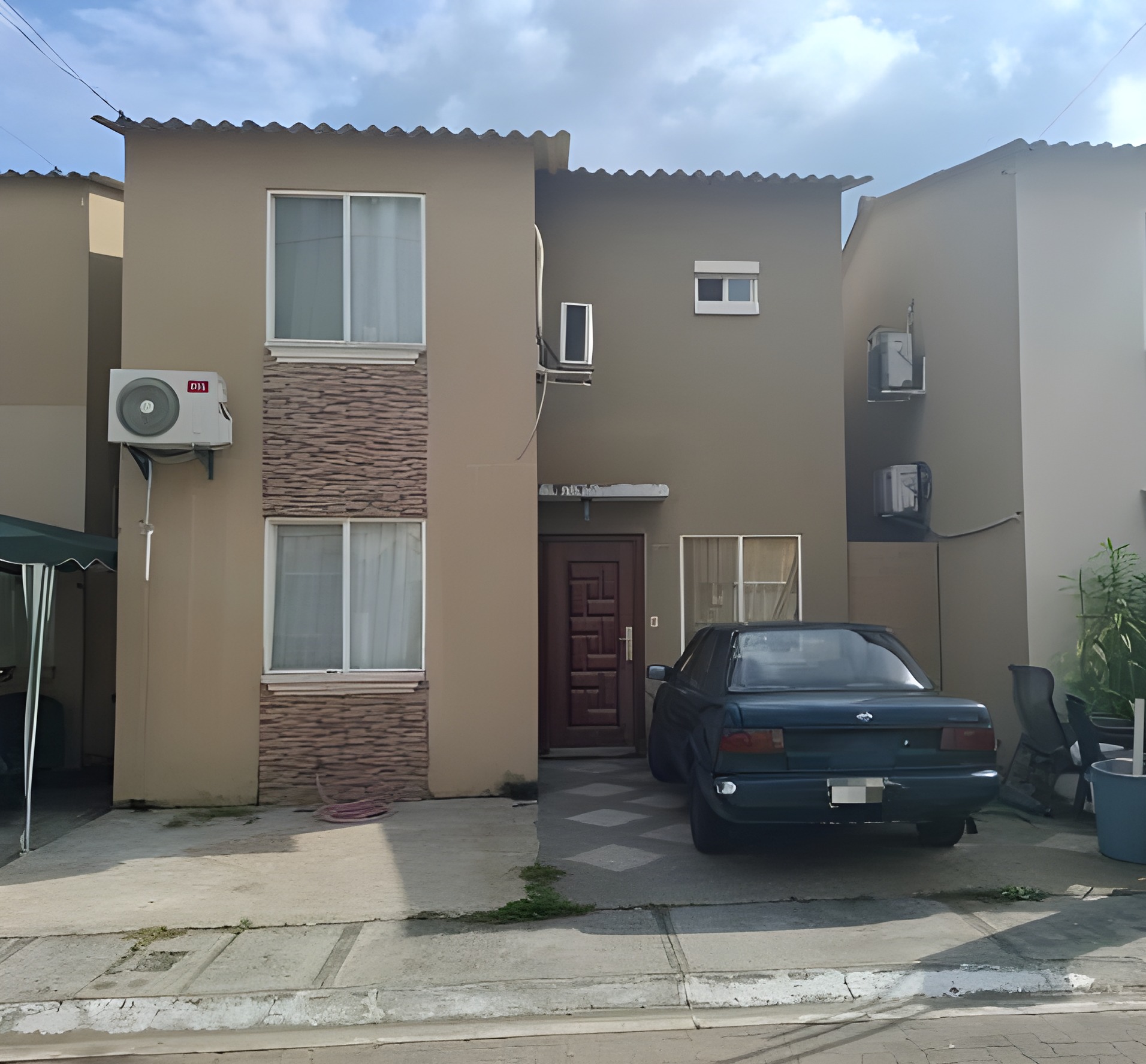 Casa en Urbanización Rey Arturo - Daule
