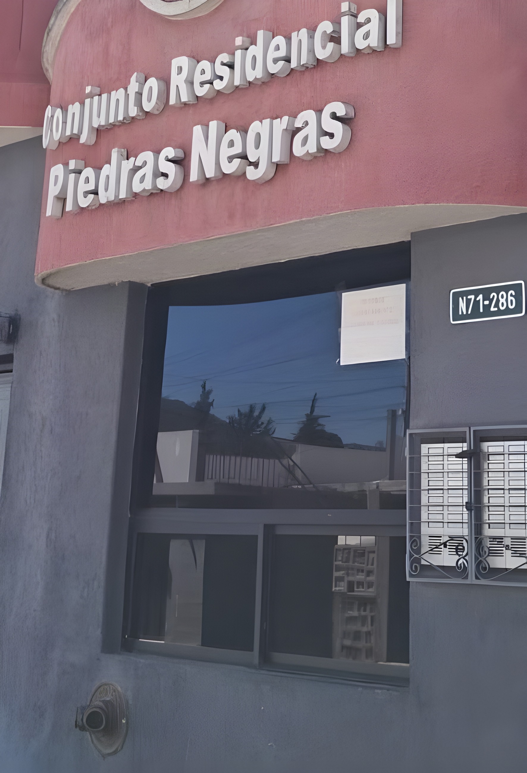 Departamento con parqueadero en Quito - José Condado