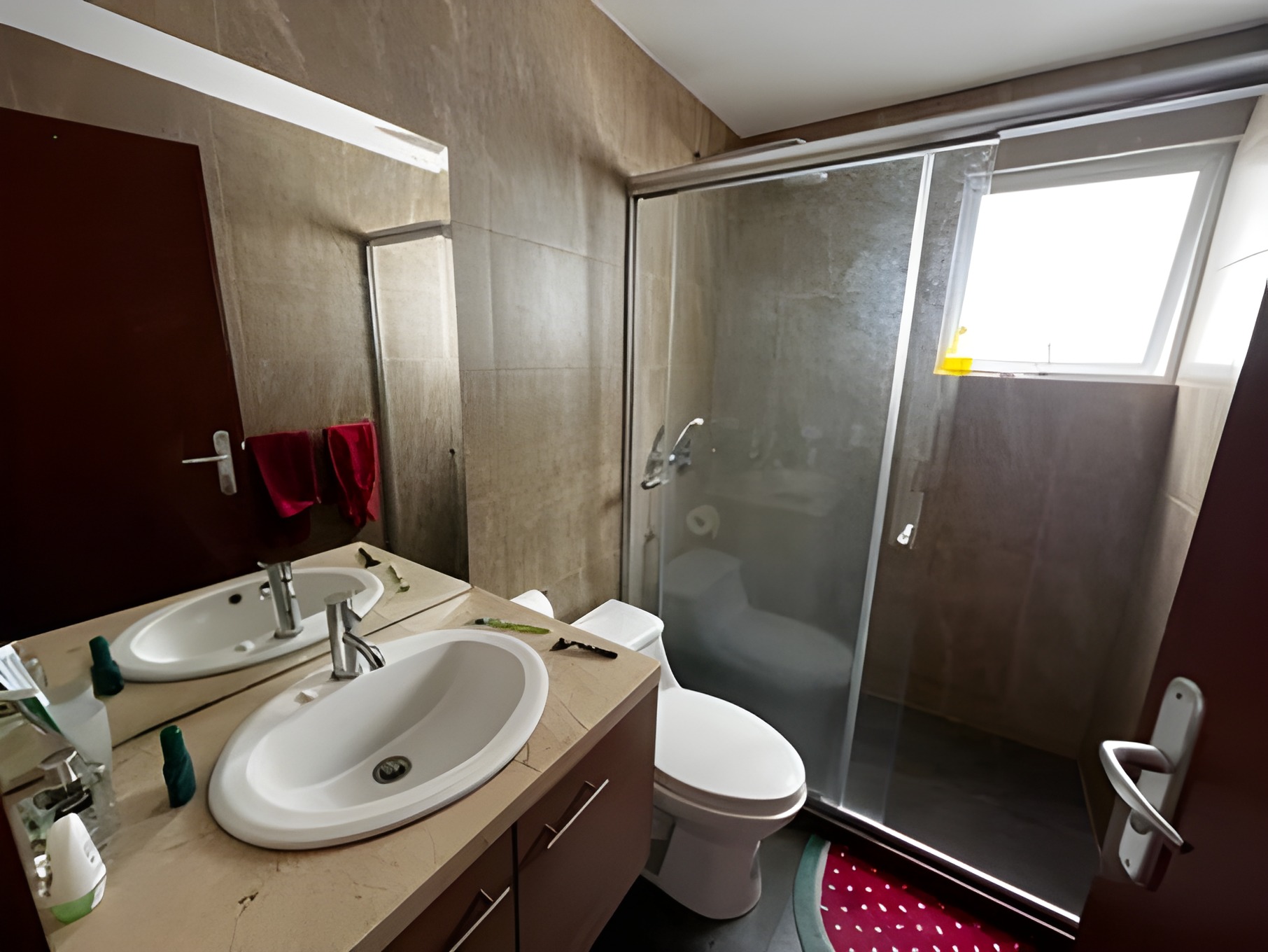 Casa tipo departamento en conjunto Calandria - Quito