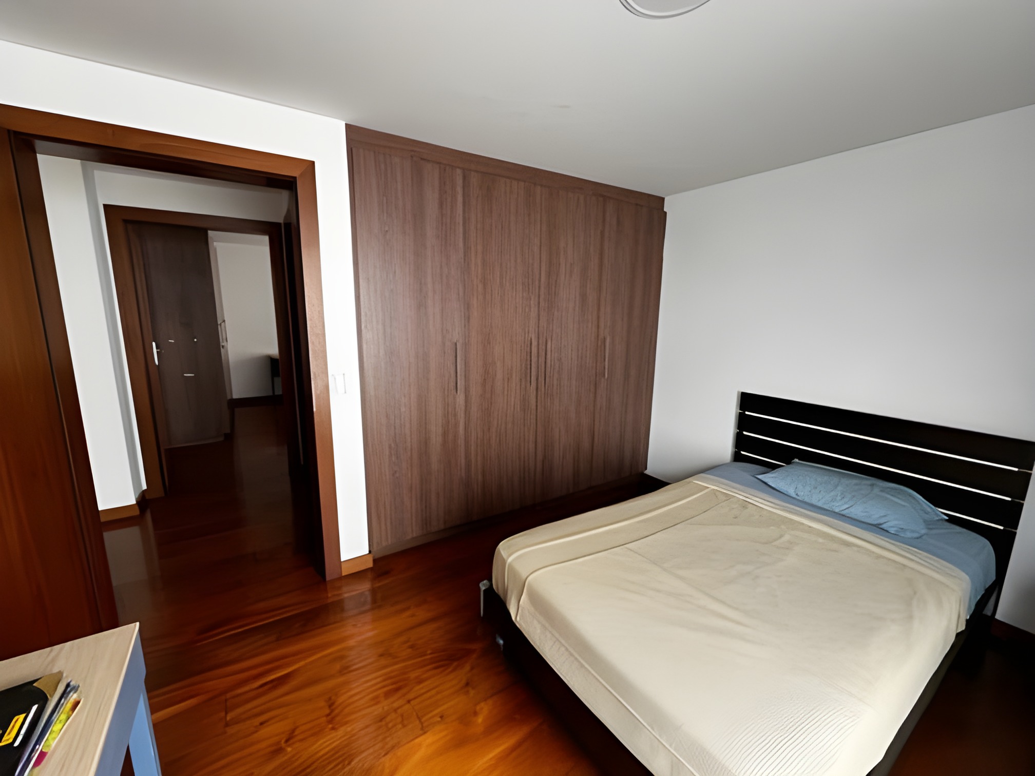 Casa tipo departamento en conjunto Calandria - Quito