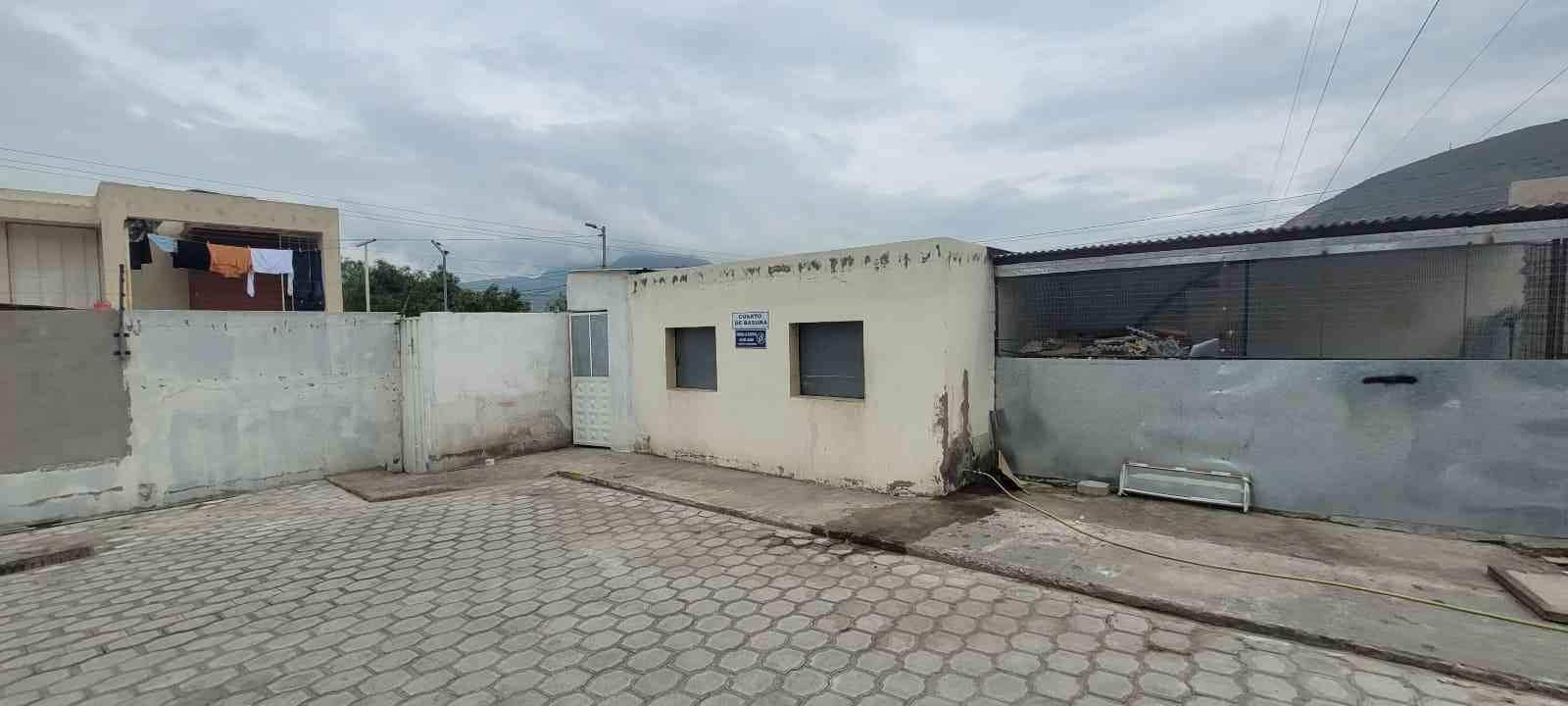 Casa en conjunto Supirrosa - Quito