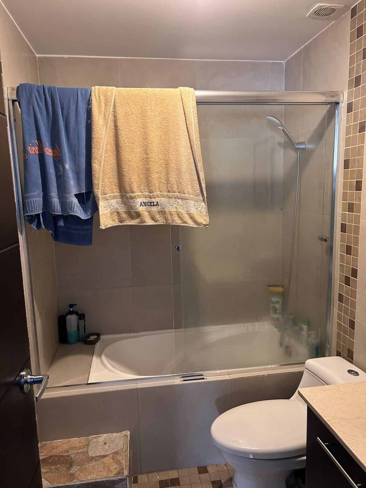 Departamento con parqueadero - Quito