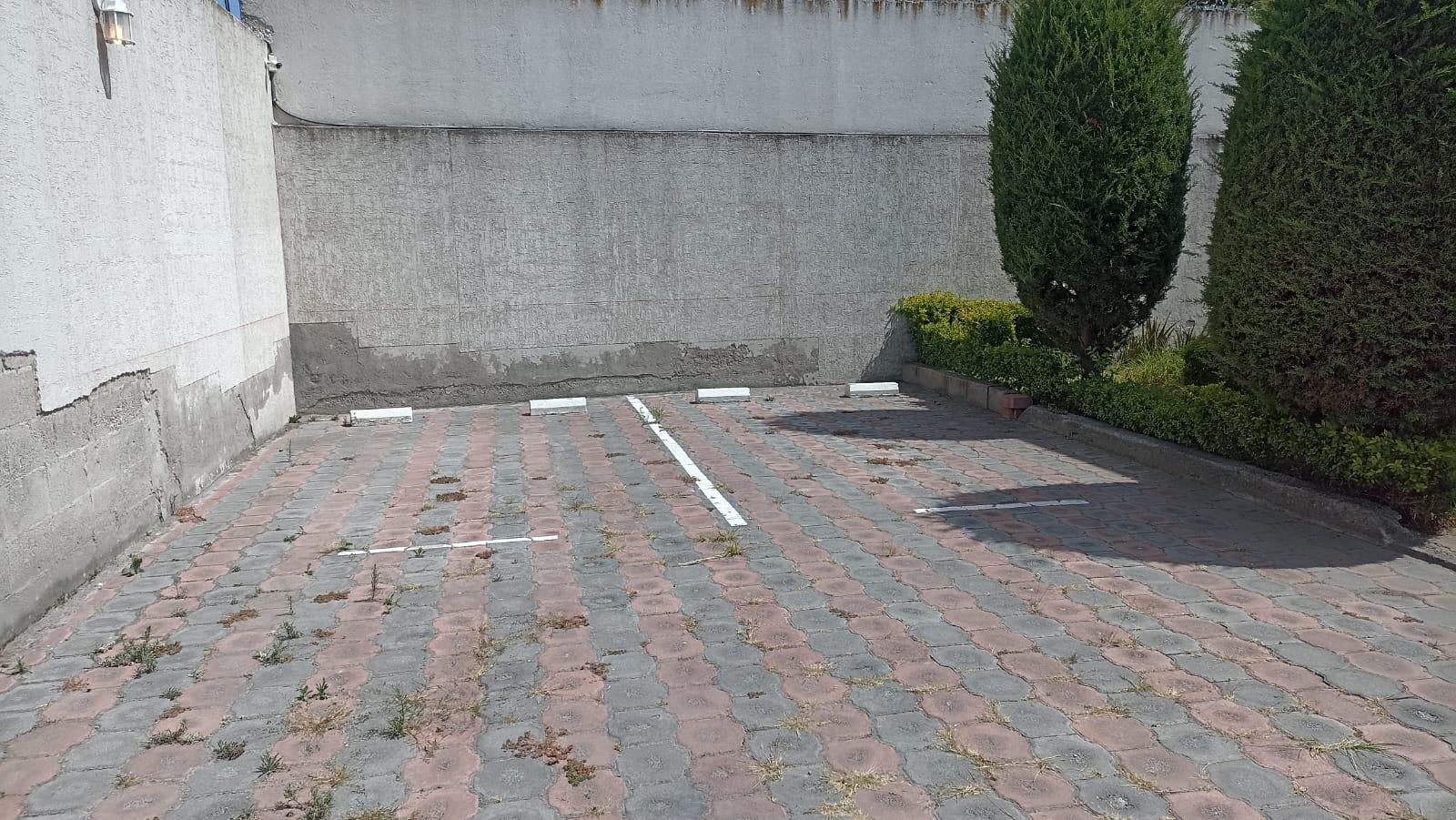Casa en San Antonio de Pichincha - Quito