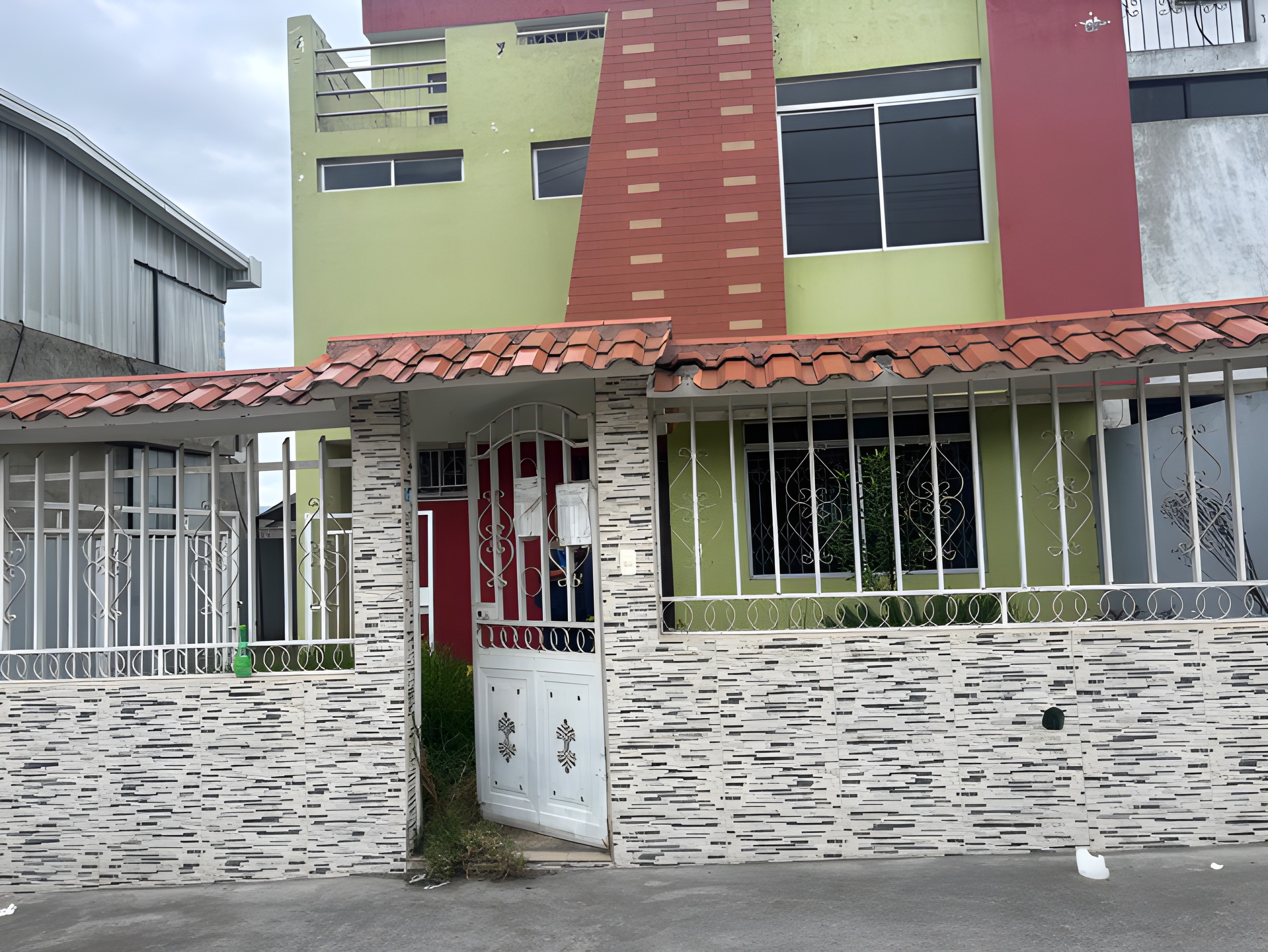 Casa en propiedad horizontal - Latacunga