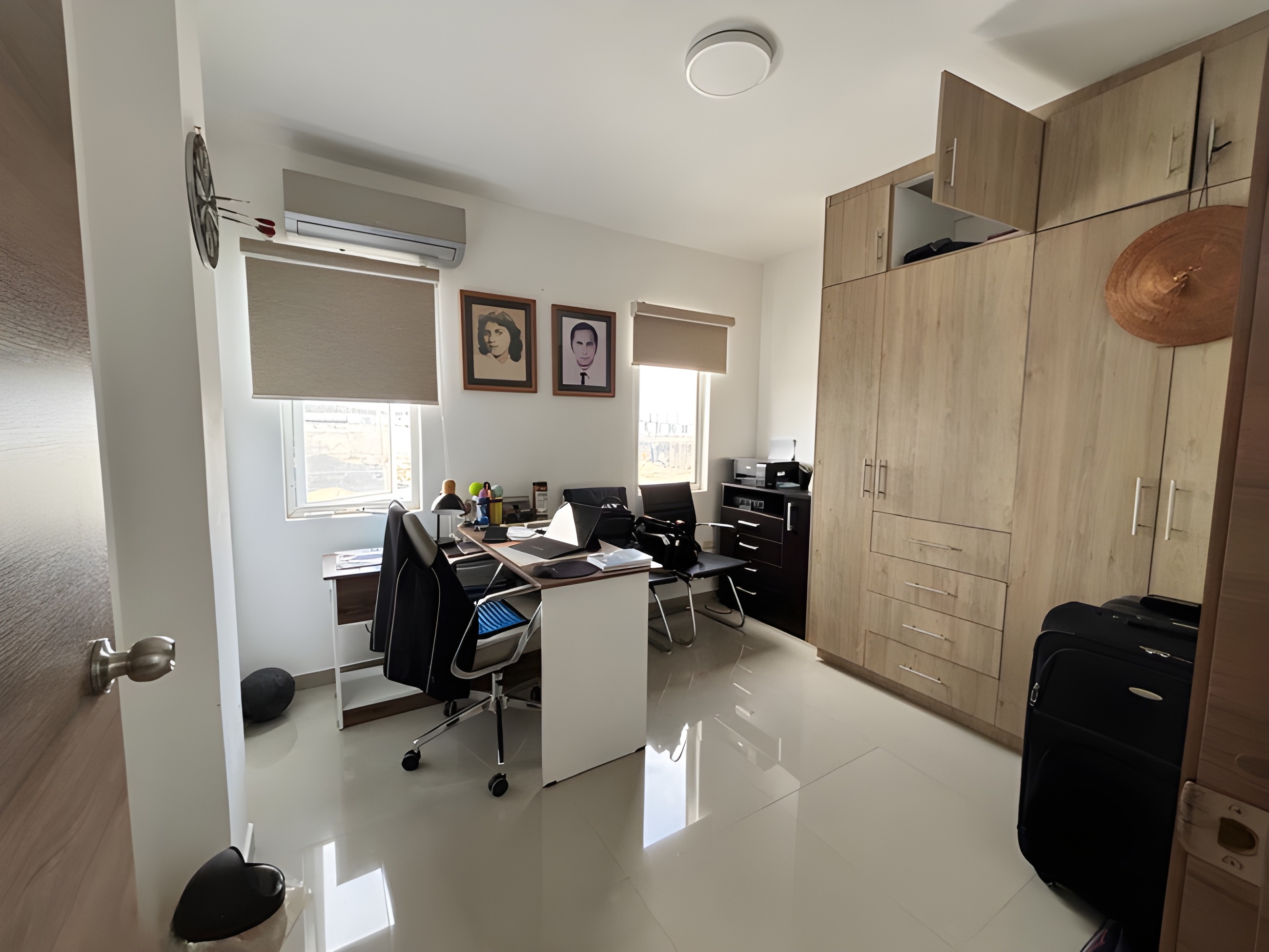 Casa en Urbanización Luxor - Manta