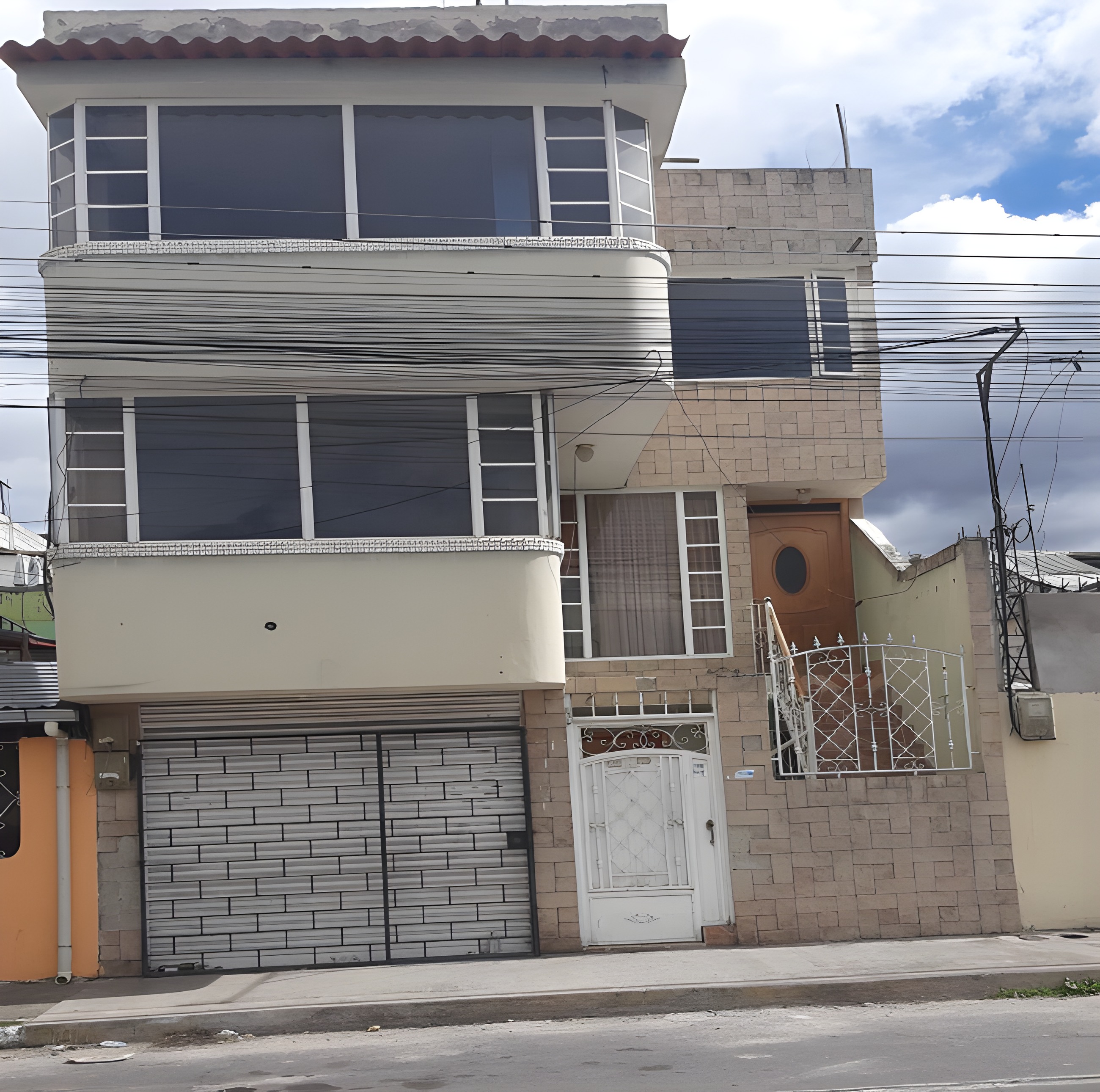 Casa con local - Riobamba, Chimborazo