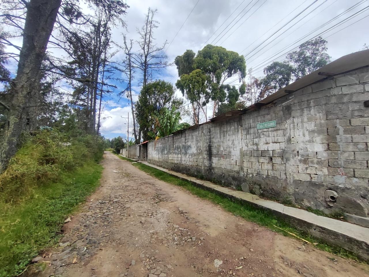 Casa y terreno en Amaguaña - Quito