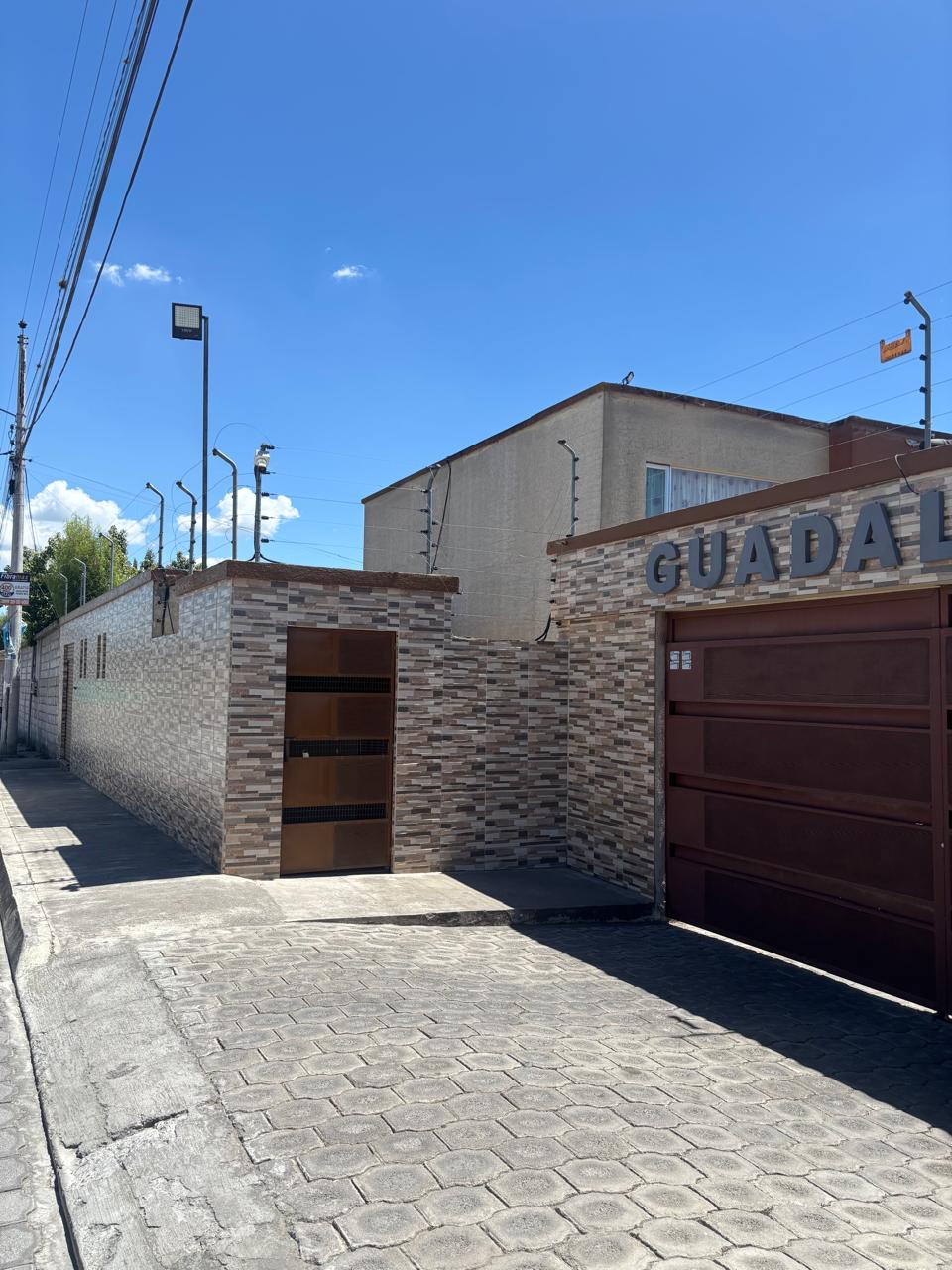 Local comercial en Calderón - Quito