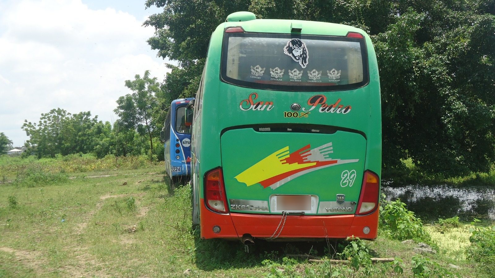 Bus Yutong en Nobol - Guayas