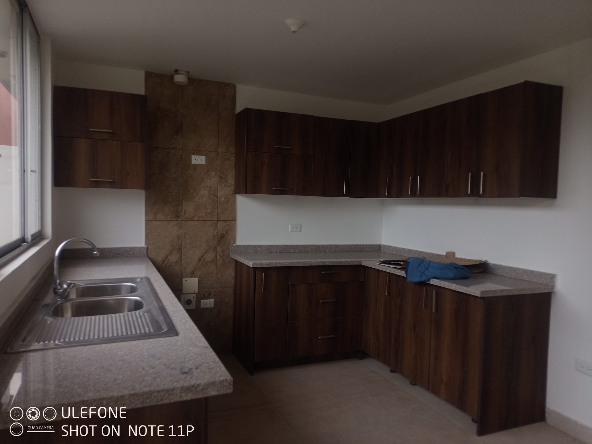 Conjunto residencial Sun Rise - Quito