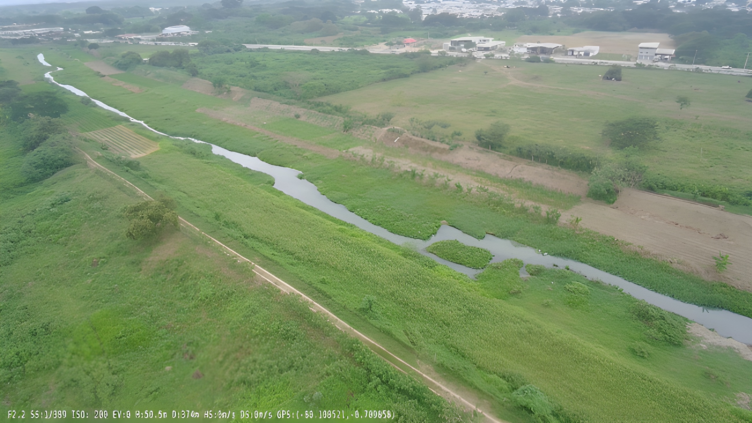 Lote de 163.000 m² en Chone - Manabí