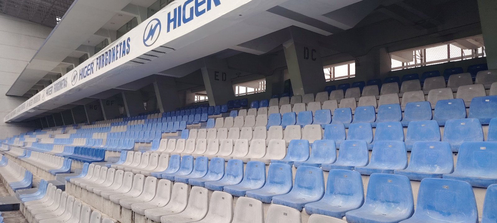 Palco en estadio Capwell - Guayaquil