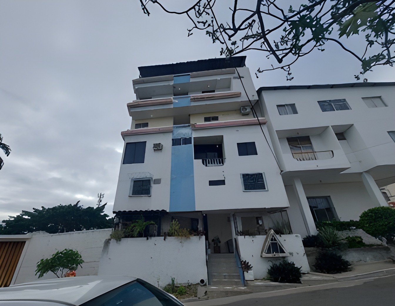Hostal en pleno centro - Manta