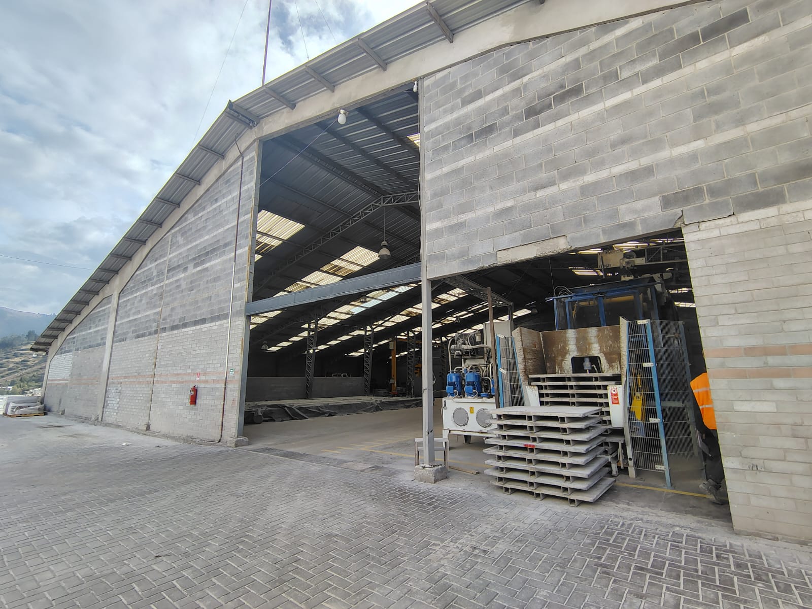 Lote industrial en Calacalí - Pichincha