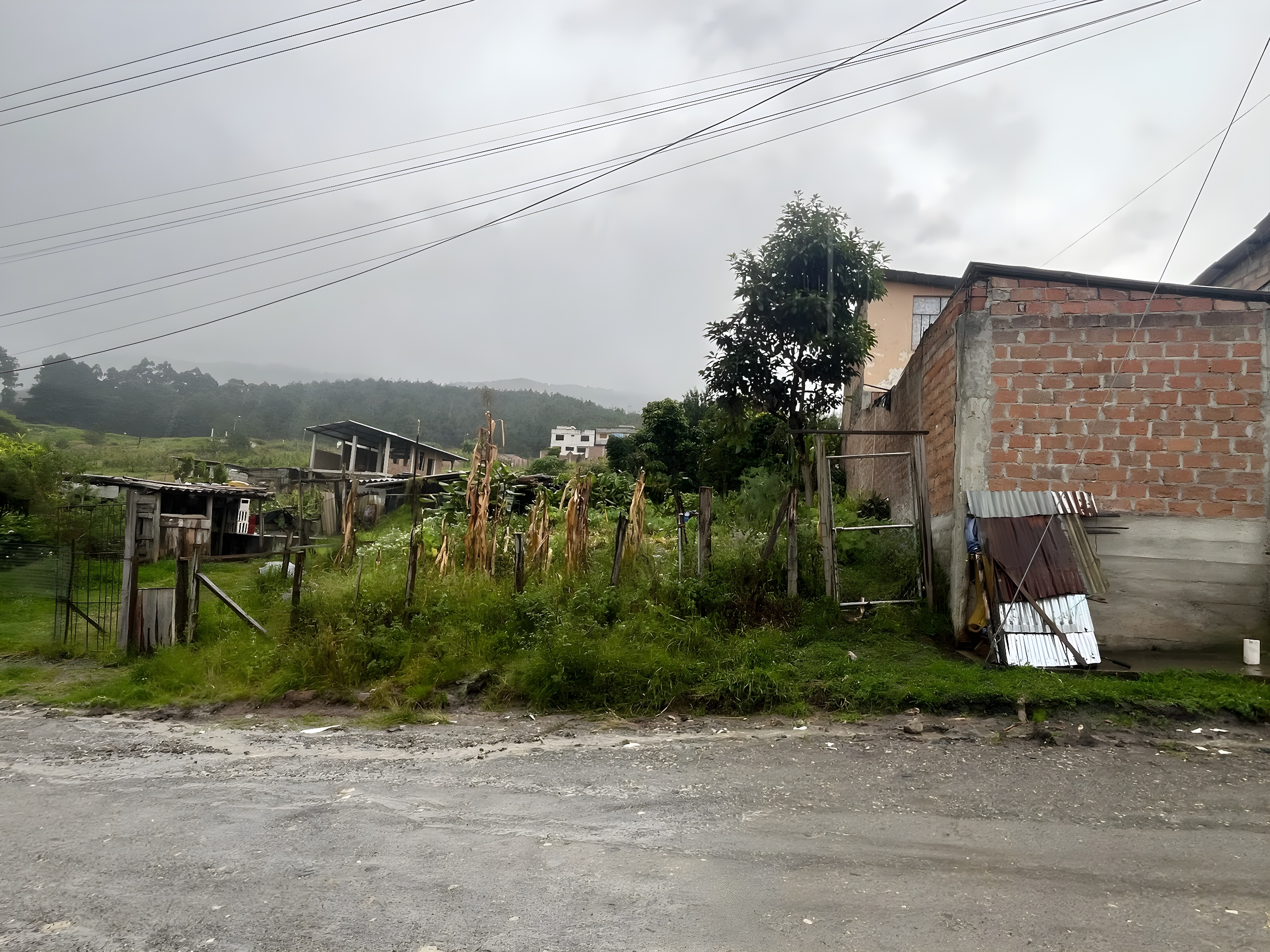 Lote urbano en Colinas Lojanas - Loja