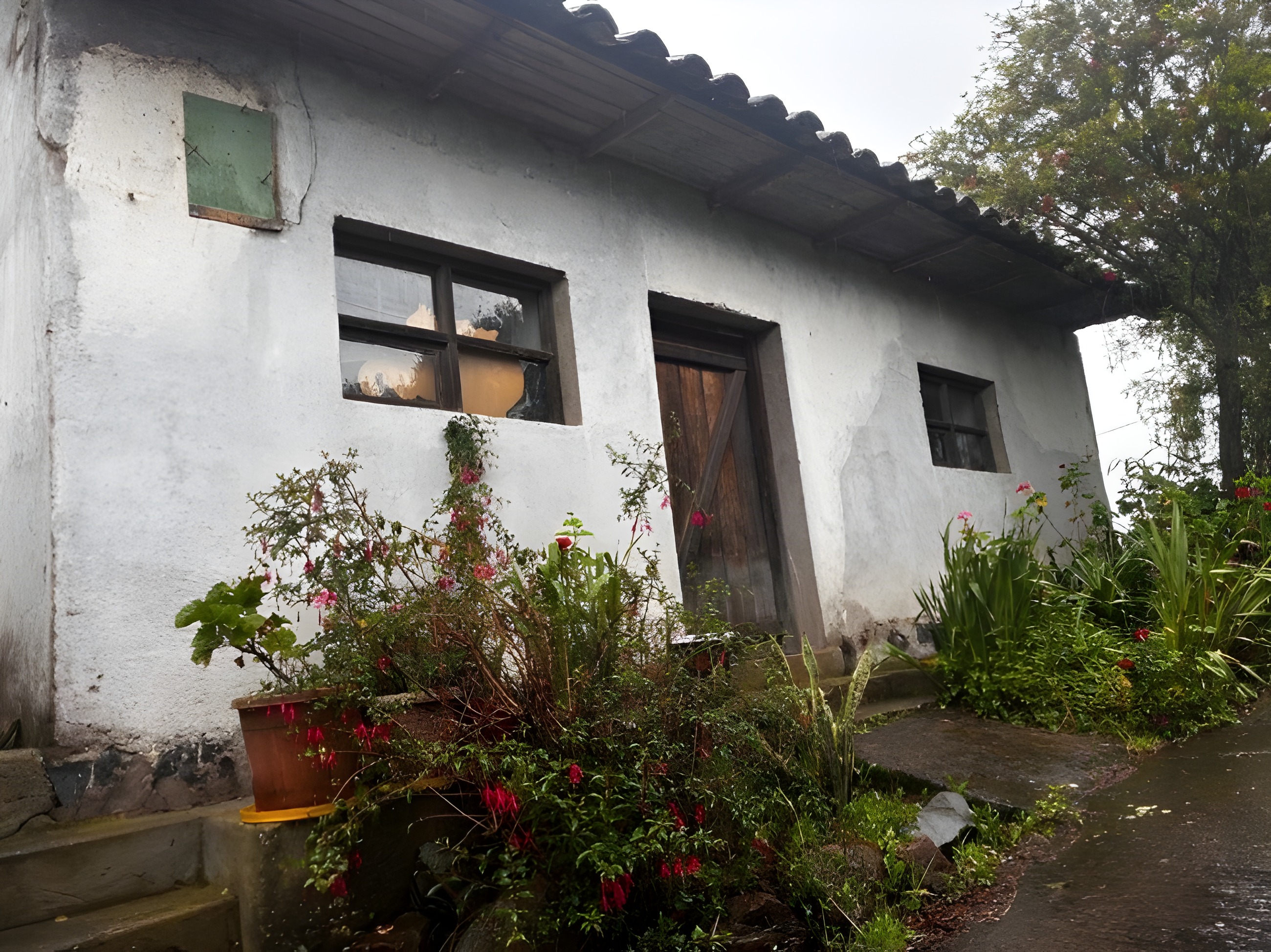 Casa en Pintag con terreno - Quito
