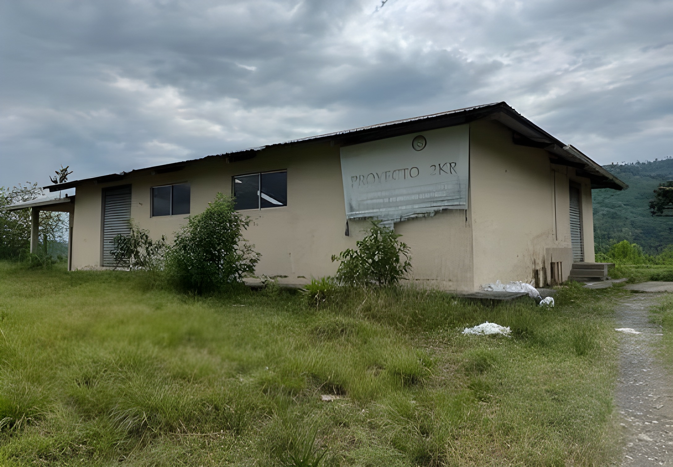 Terreno rural con establo - Santiago de Méndez