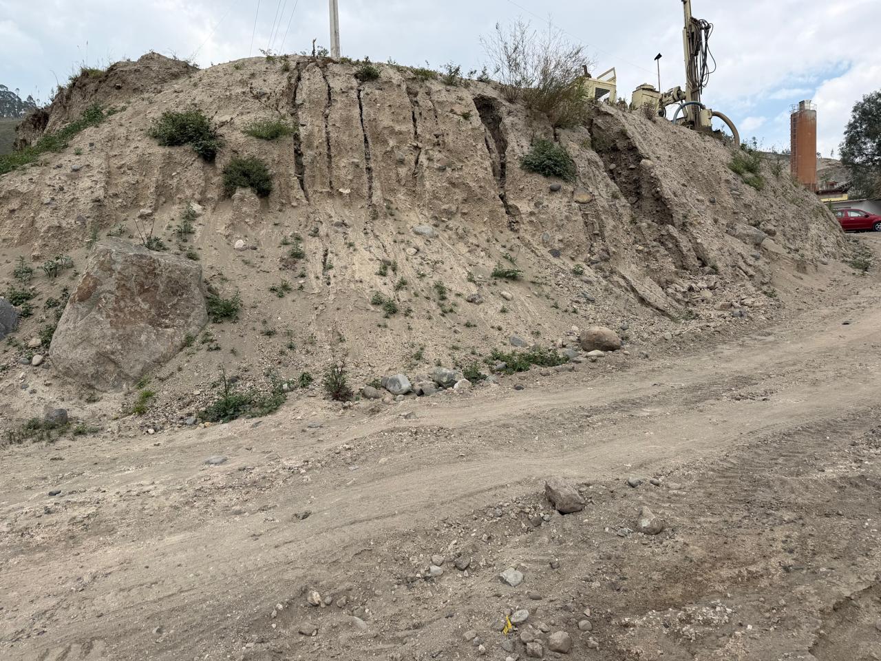 Predio rural con construcción - Ambato