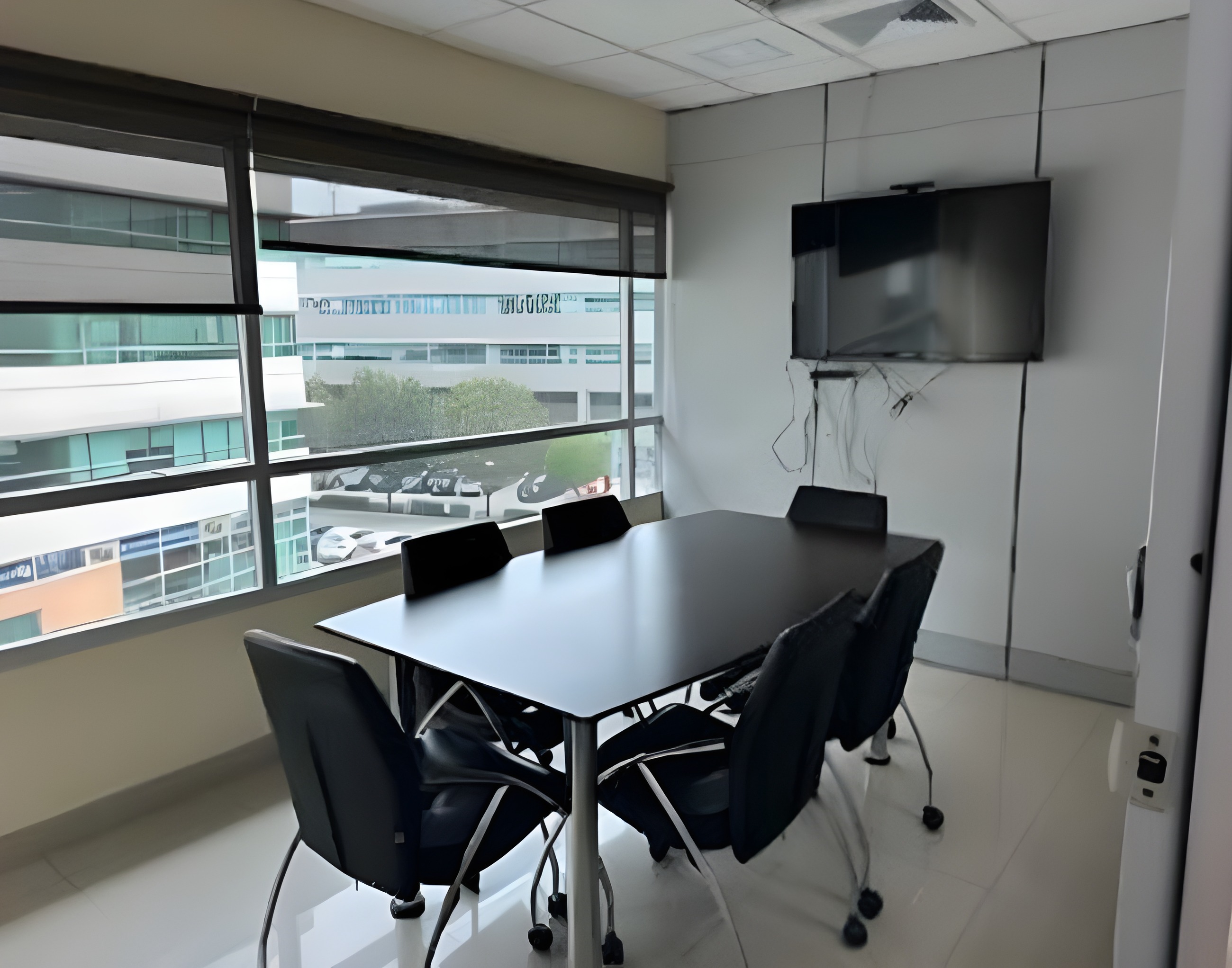 OFICINA 6 DEL CORPORATIVO 3 EN LA URBANIZACIÓN CIUDAD COLÓN