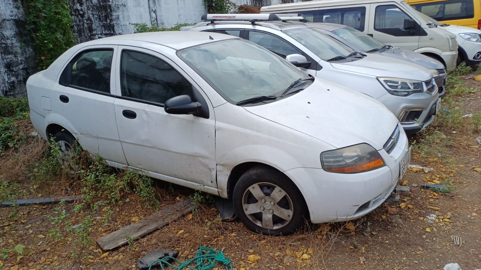 Chevrolet aveo family std 2018 · Regular