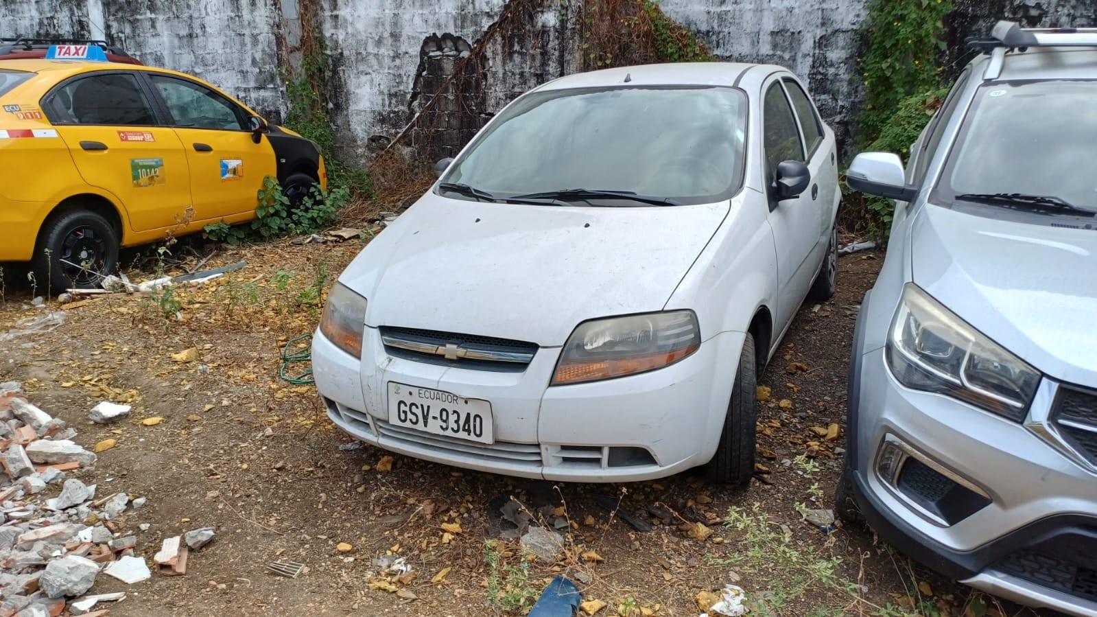 Chevrolet aveo family std 2018 · Regular