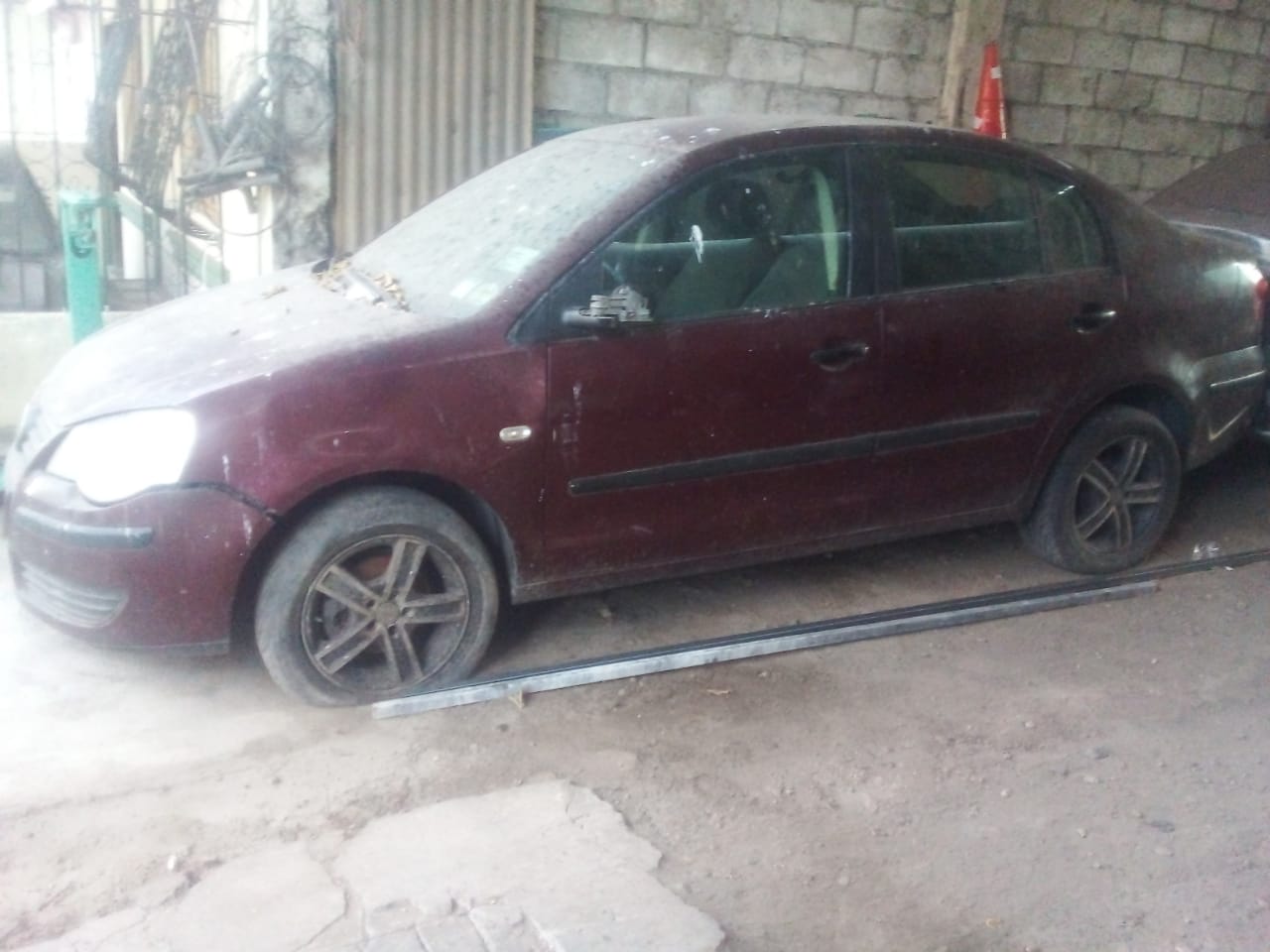 Volkswagen polo sedan 1.6 4p 9a42k4 2008