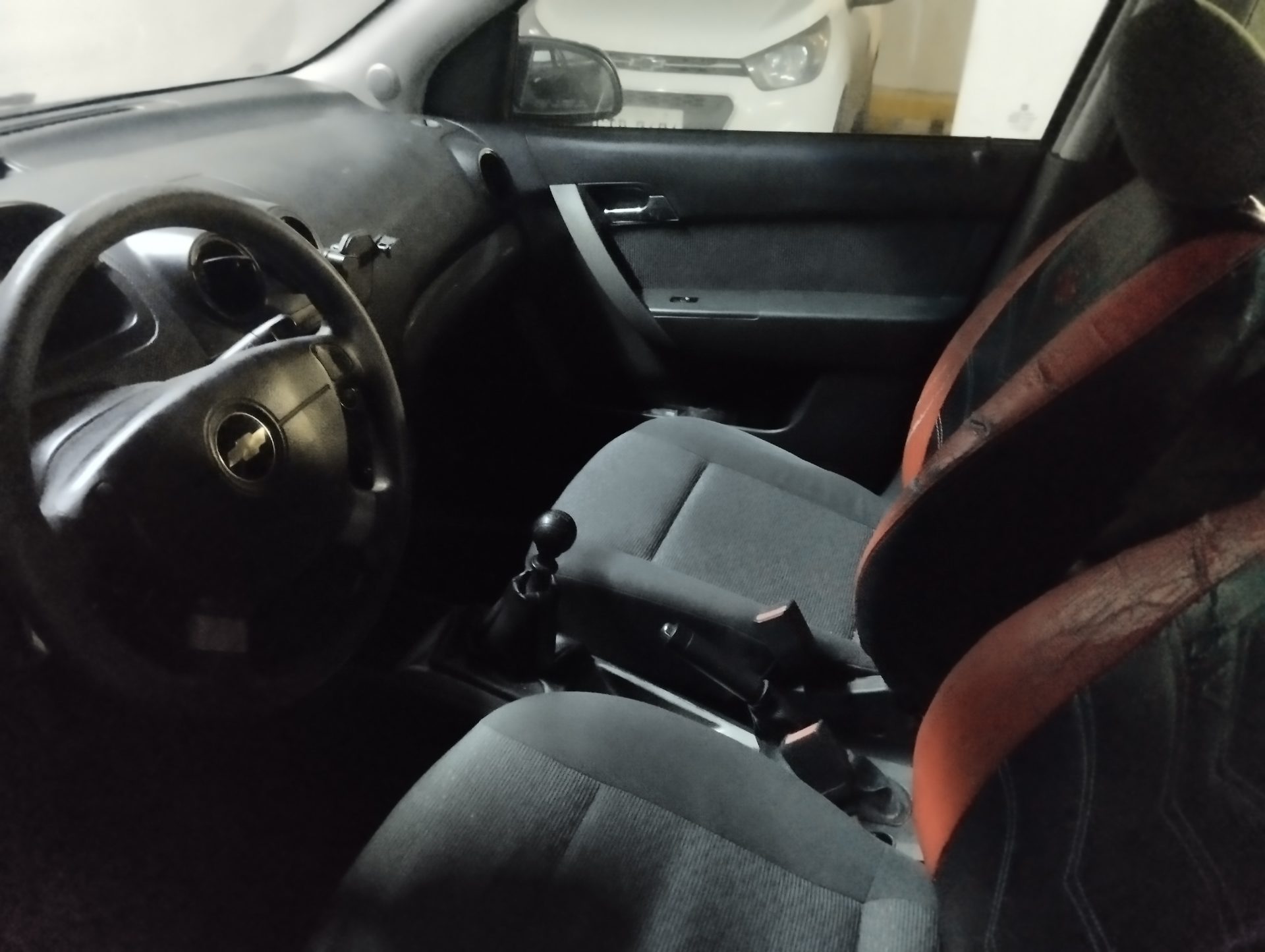 Chevrolet aveo emotion gls ac 1.6 4p 4x2 tm 2017 · Buen estado