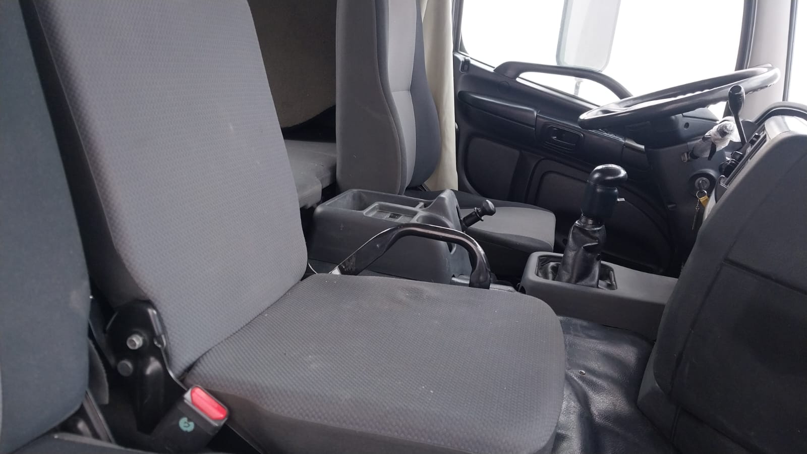 Hino ss1eksa ac 12.9 2p 6x4 tm 2015