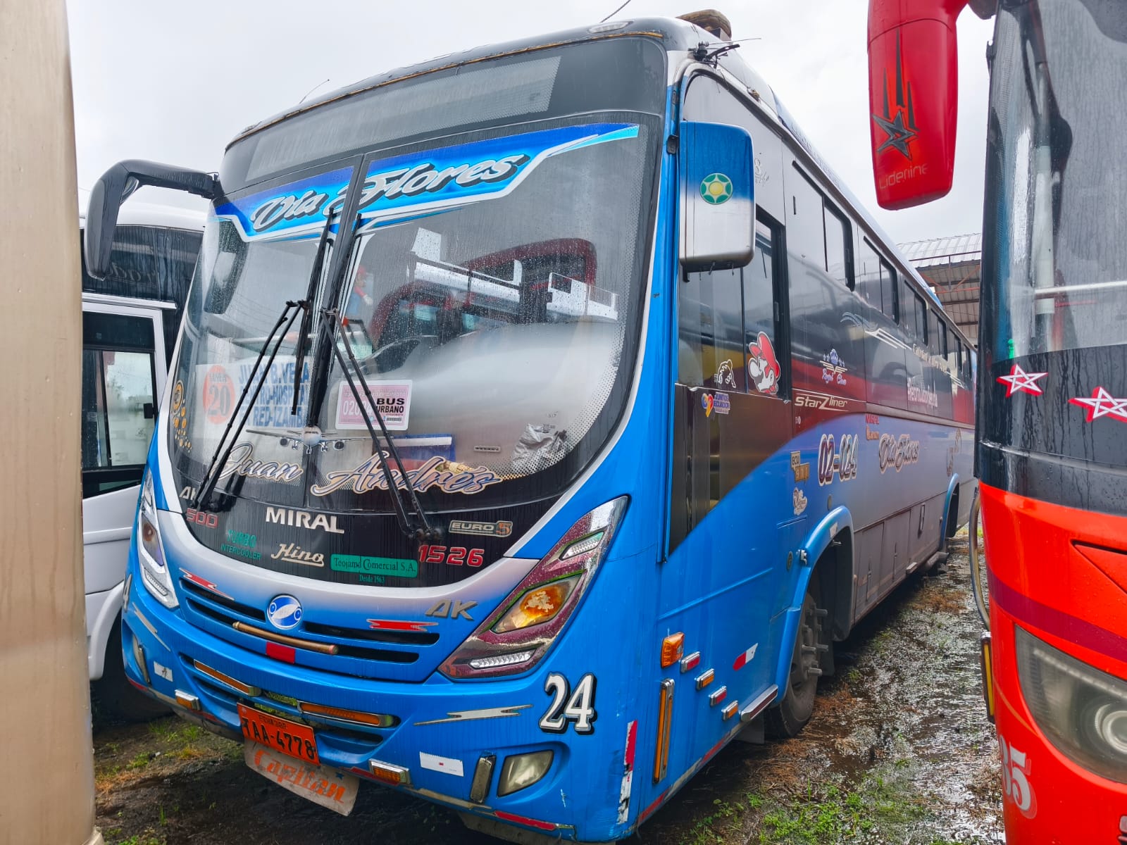 Hino ak8jrsa 7.7 3p 4x2 tm diesel con carrocería miral 2017 · Buen estado