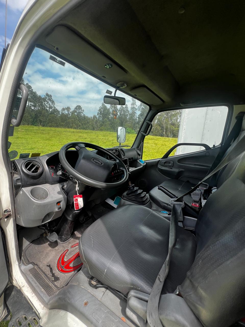 Hino xzu640l-hkmli3 ac 4.0 2p 2017
