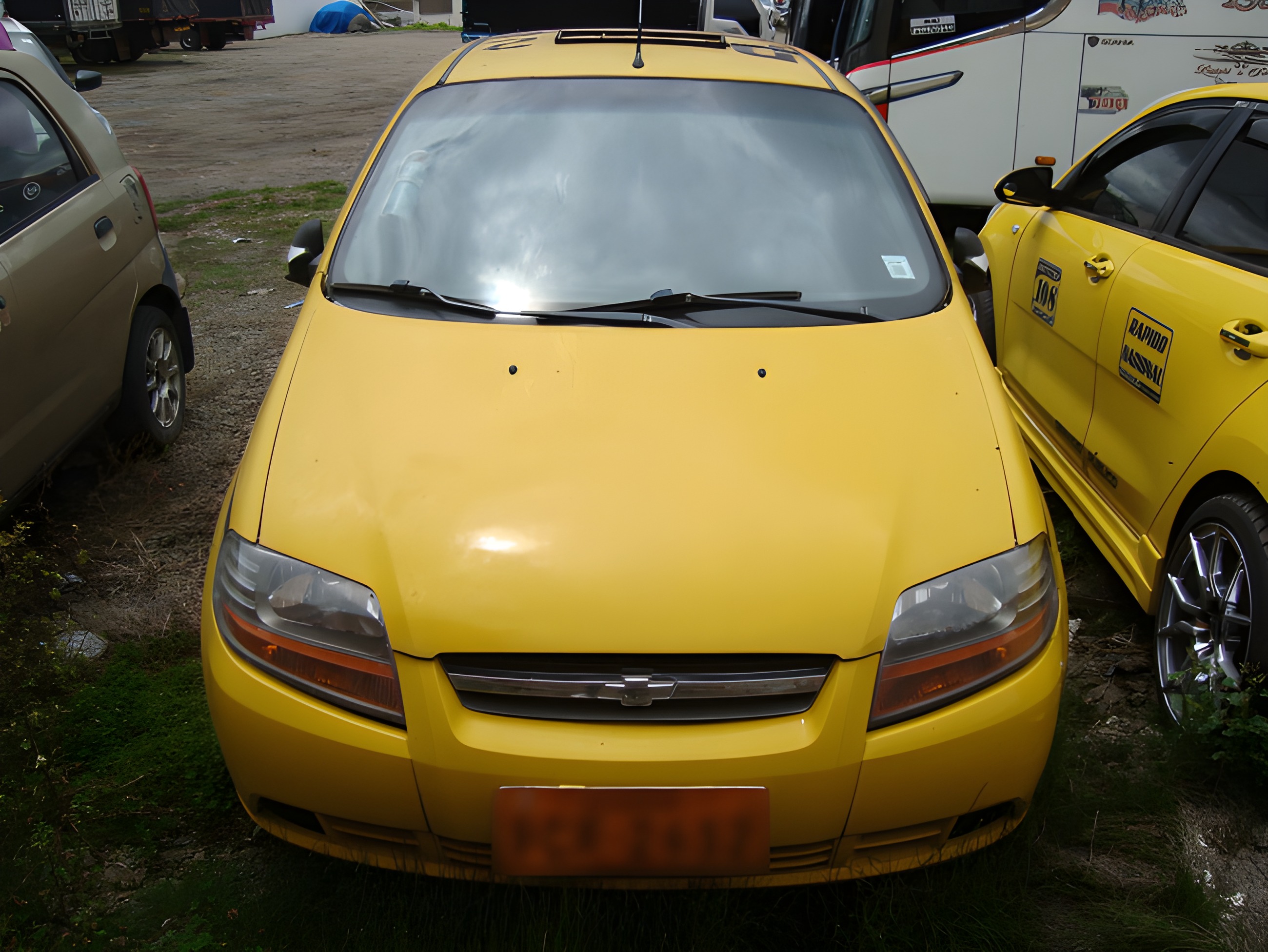 Chevrolet Aveo Family Std 1.5 4p 4x2 Tm 2016