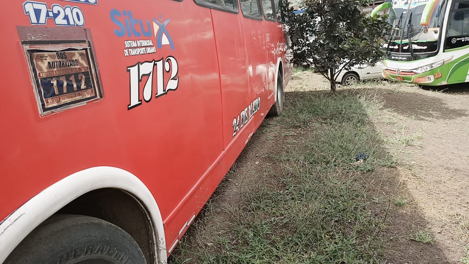Volkswagen 172100D12.03P 4x2TM 2004 - Loja